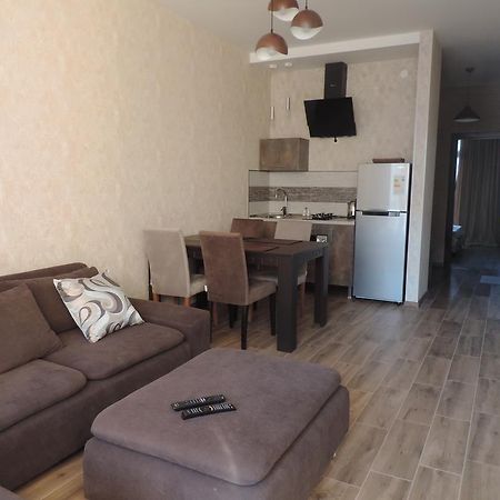 Tamara Apartment Takaishvili 3 Батуми Экстерьер фото